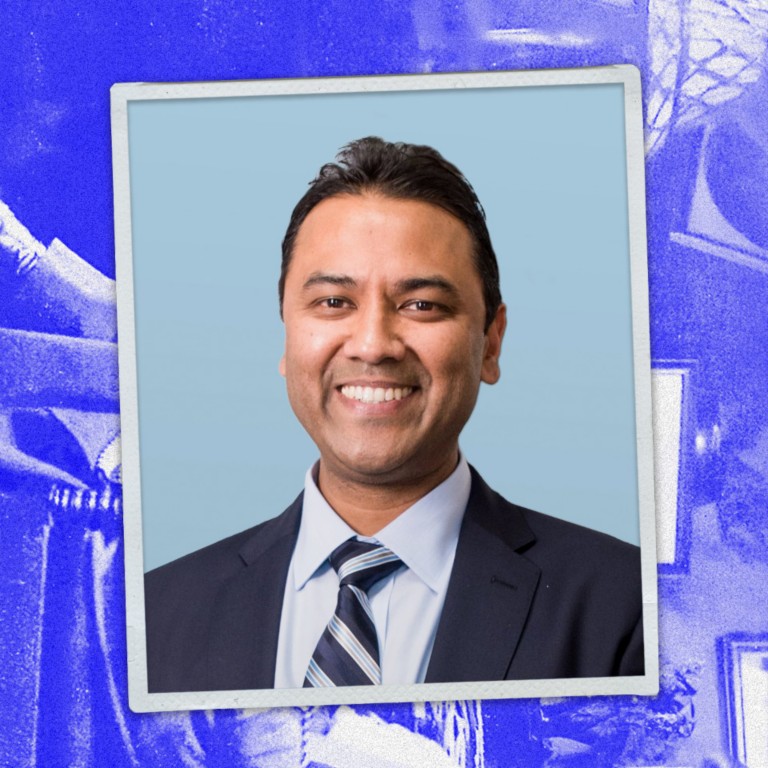 Rolf Gomes headshot frame