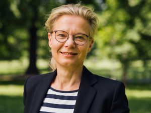 This is the profile picture of the speaker