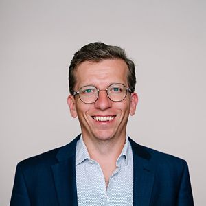 This is the profile picture of the speaker