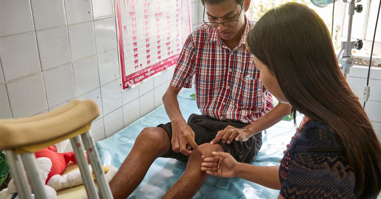 Myo Aung mieszka w Birmie i choruje na hemofilię typu A z inhibitorami.