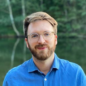 This is the profile picture of the speaker