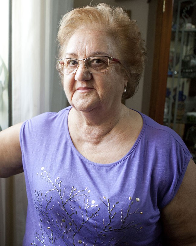 Maria Regina Simoes, Braziliya, tip 2 diabet və piylənmə ilə yaşayır.