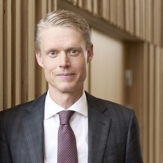 Photo of Henrik Poulsen, Member of the Audit Committee. Member of Remuneration Committee.