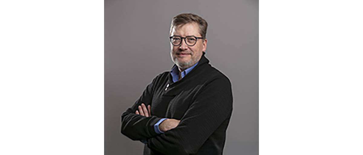 Headshot of Dr. Ides Colin