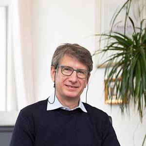 This is the profile picture of the speaker